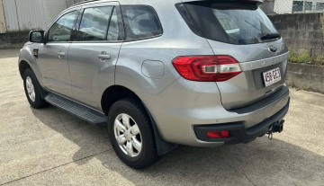 2017 Ford Everest Ambiente Easy Finance Great value 3.jpg